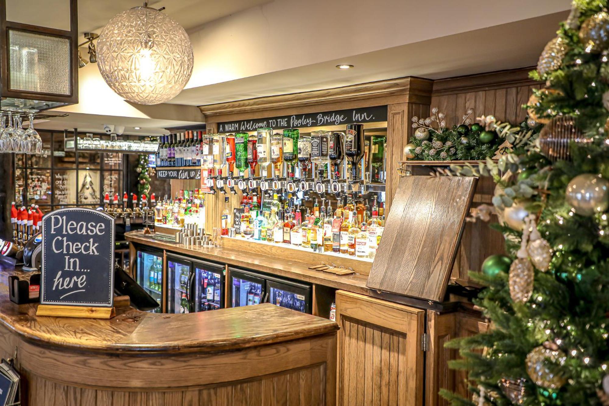 The Pooley Bridge Inn Exteriör bild